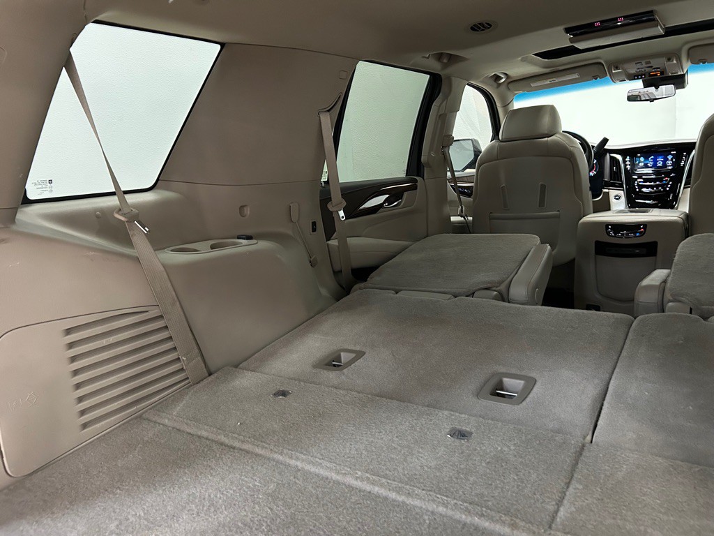 2017 Cadillac Escalade Image 45