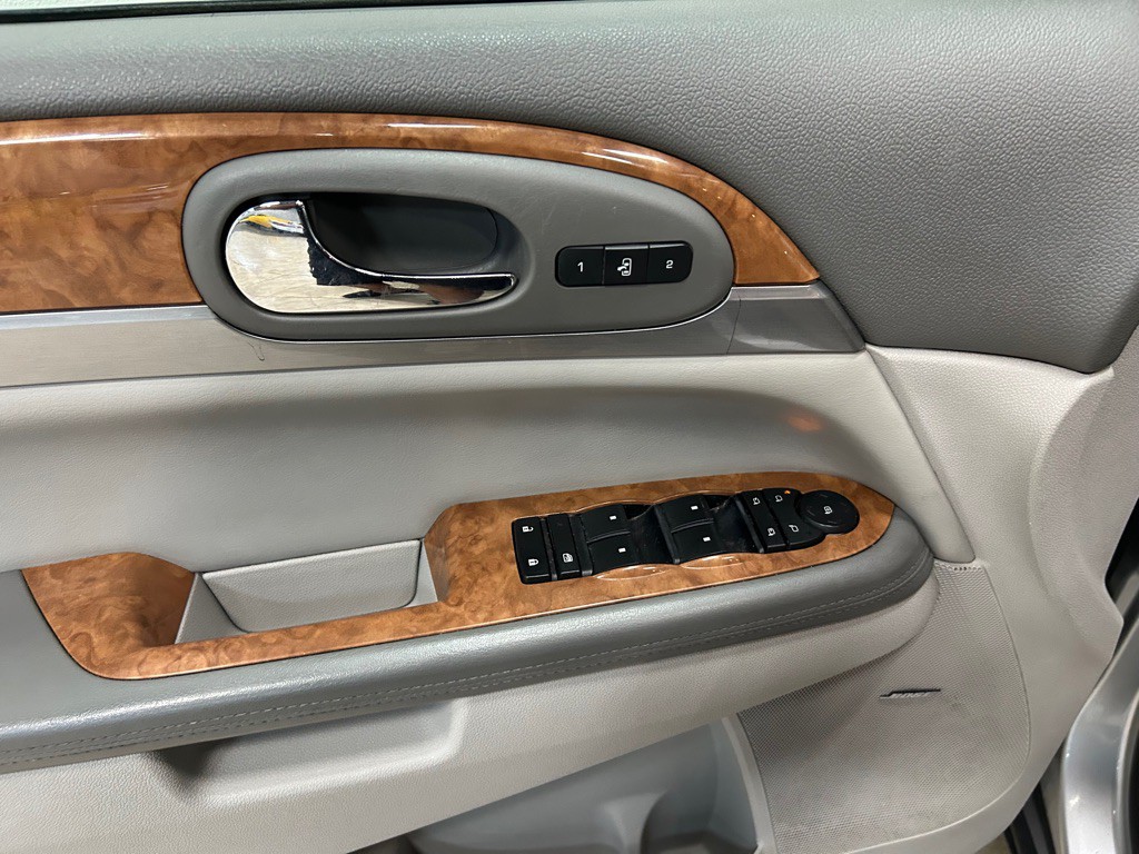2012 Buick Enclave Image 16