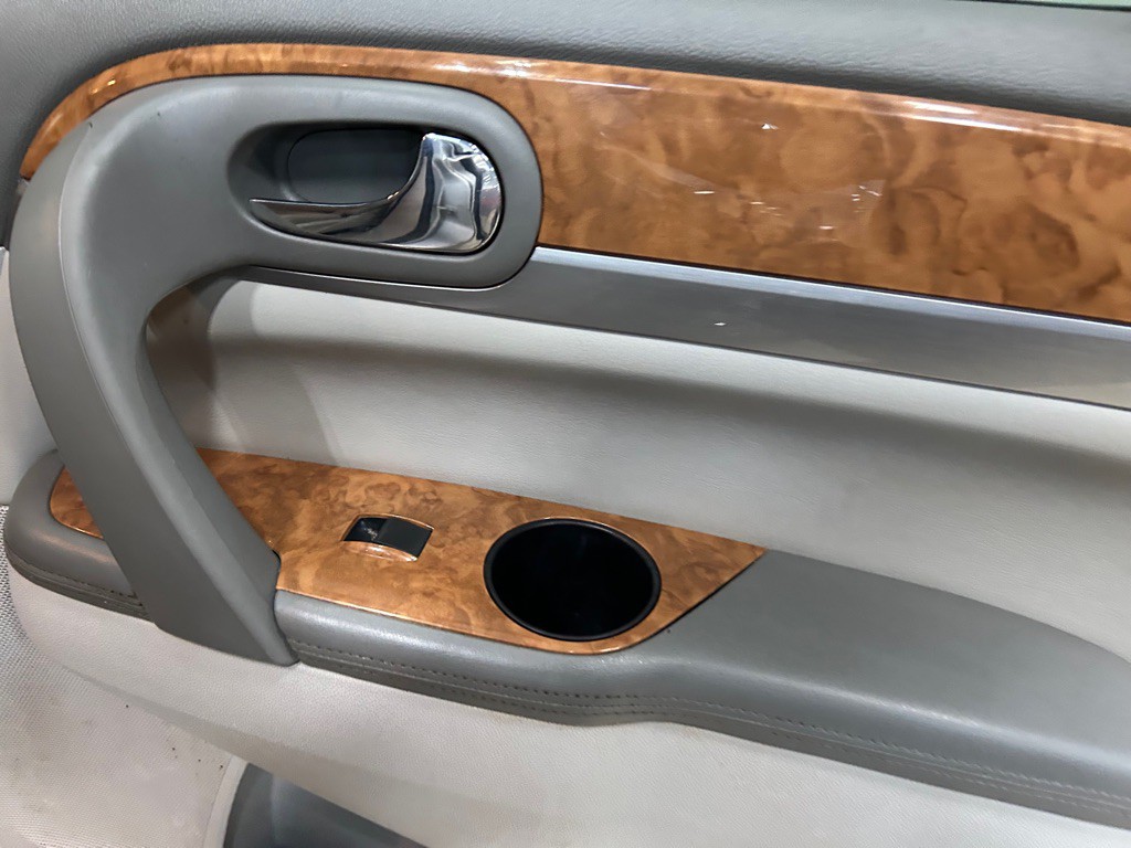 2012 Buick Enclave Image 32