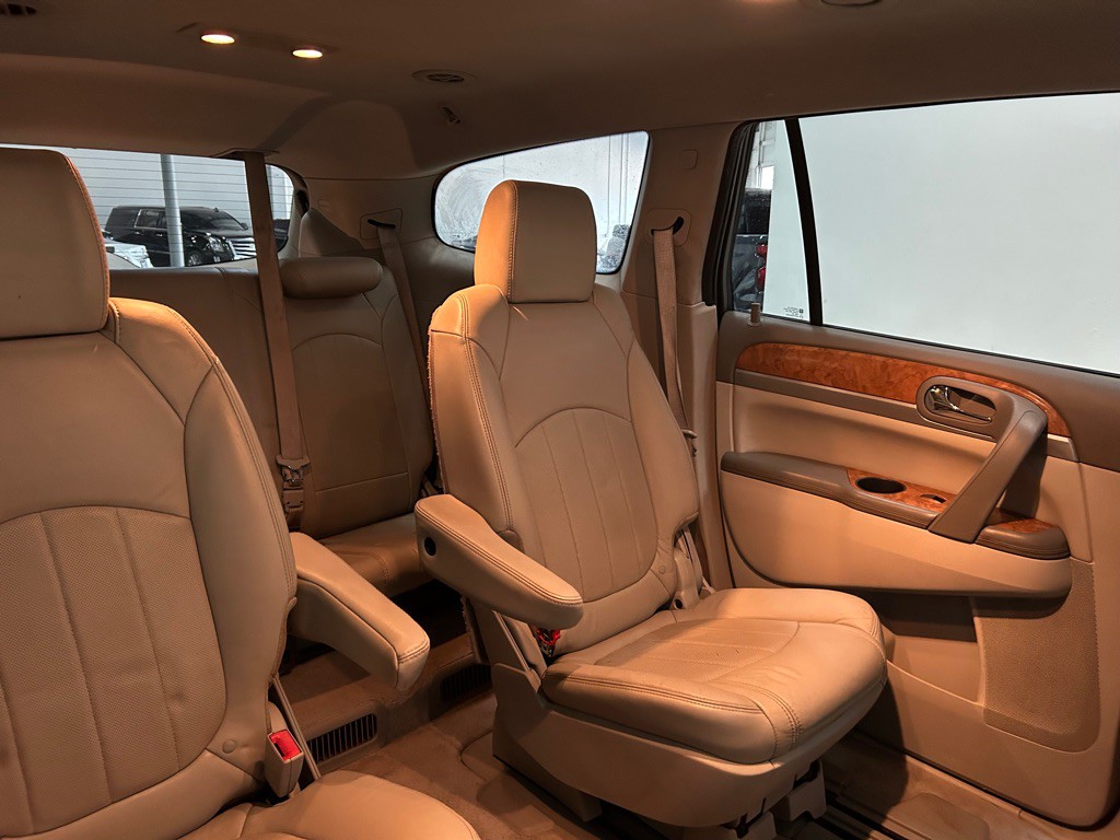 2012 Buick Enclave Image 34