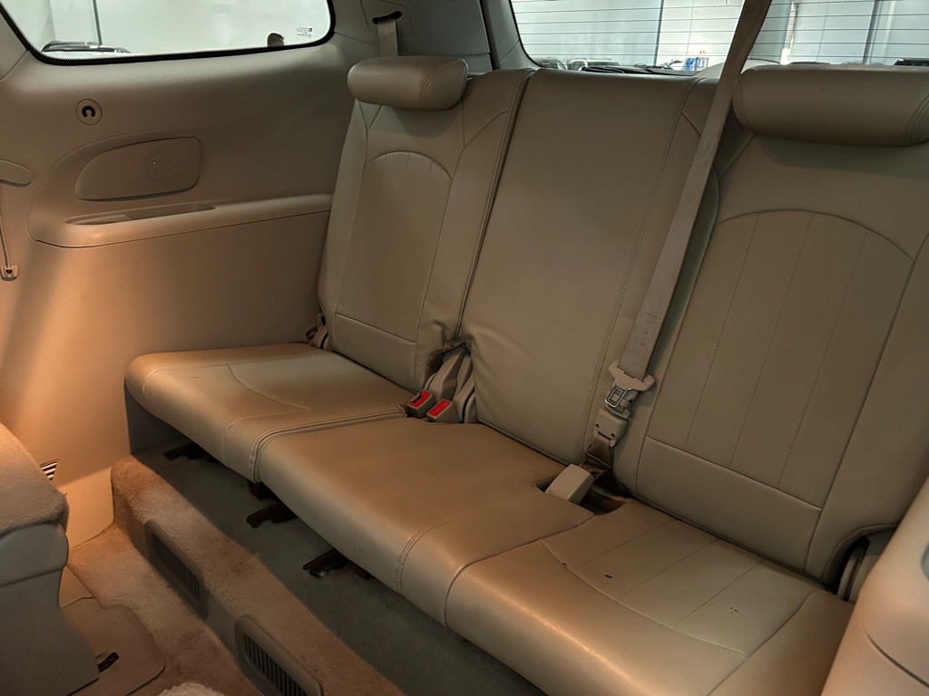2012 Buick Enclave Image 40