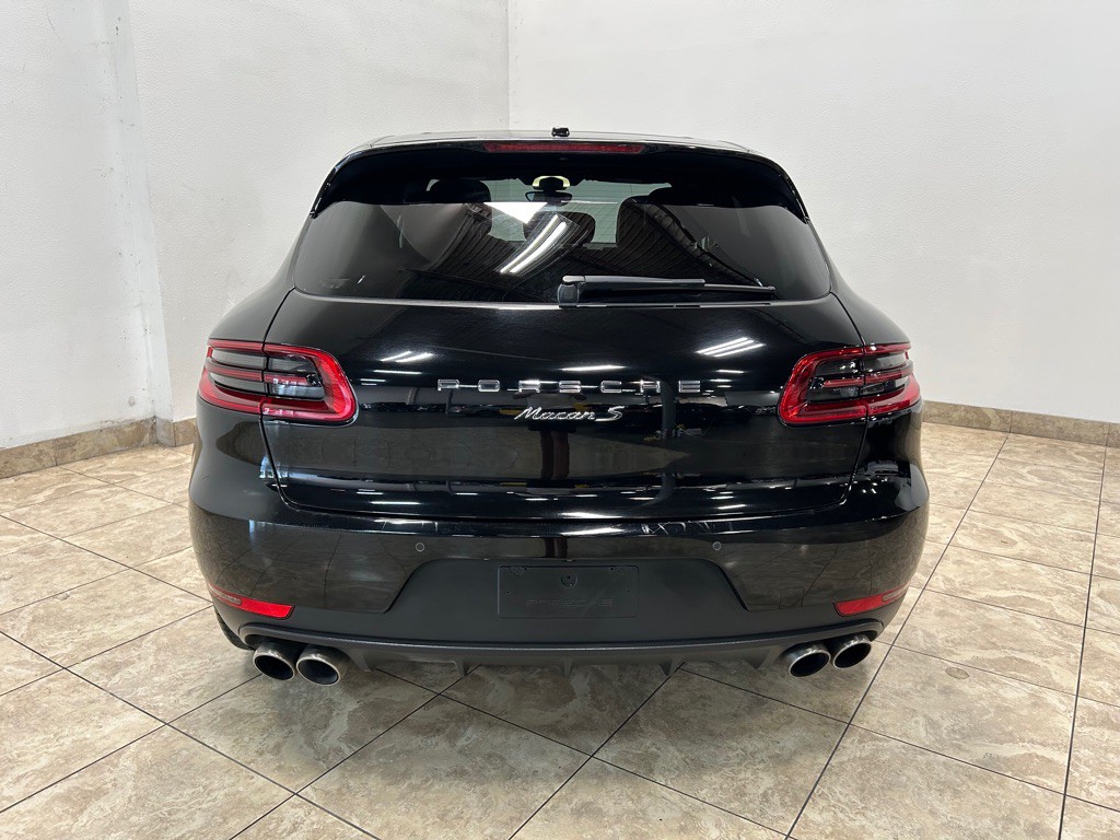 2018 Porsche Macan Image 8