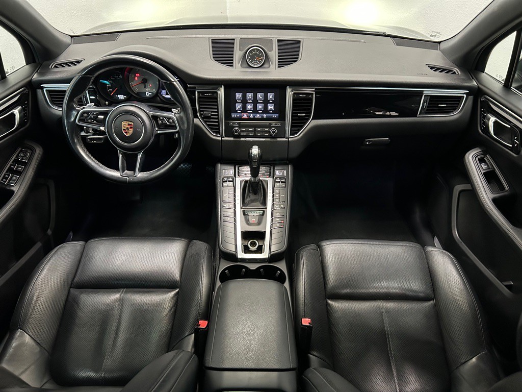 2018 Porsche Macan Image 33