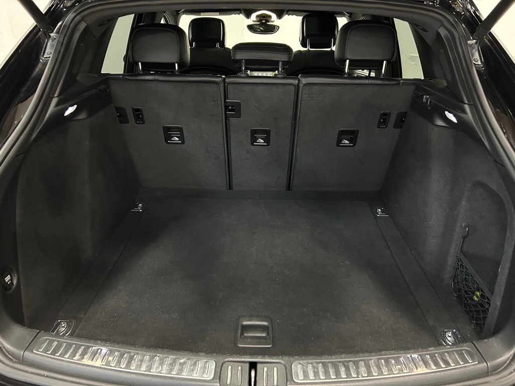 2018 Porsche Macan Image 42