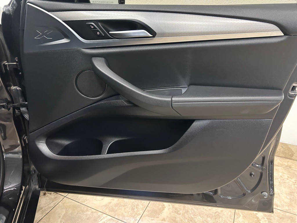 2019 BMW X4 Image 28
