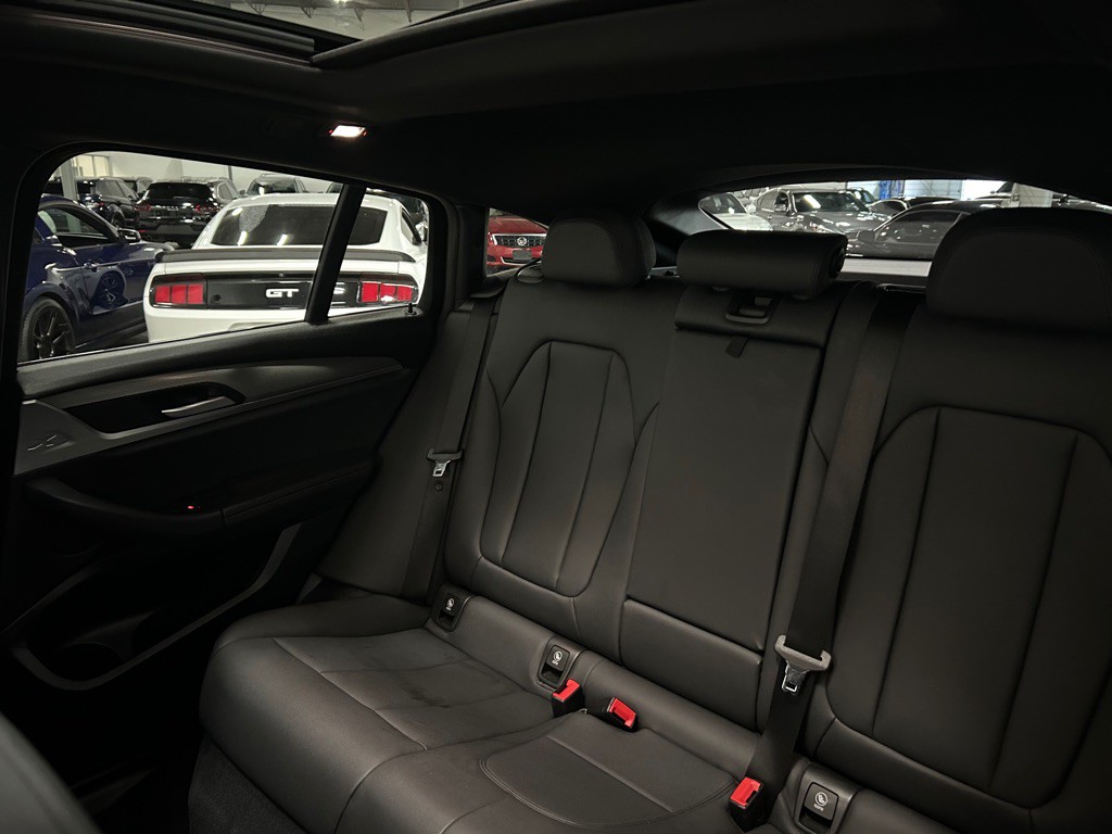2019 BMW X4 Image 36