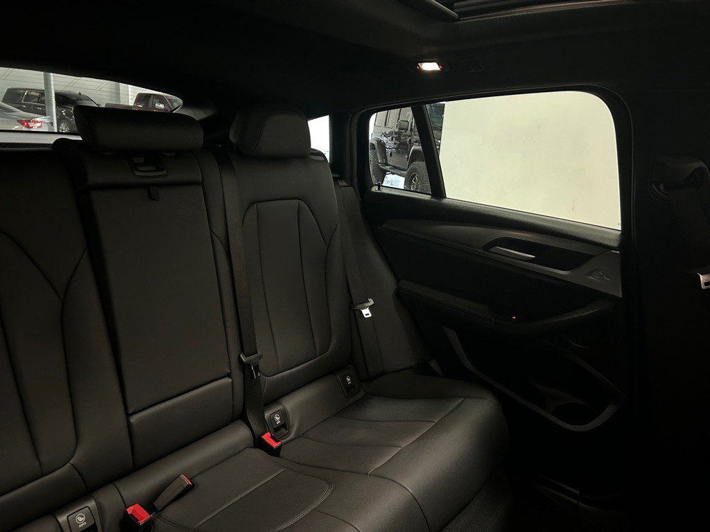 2019 BMW X4 Image 40