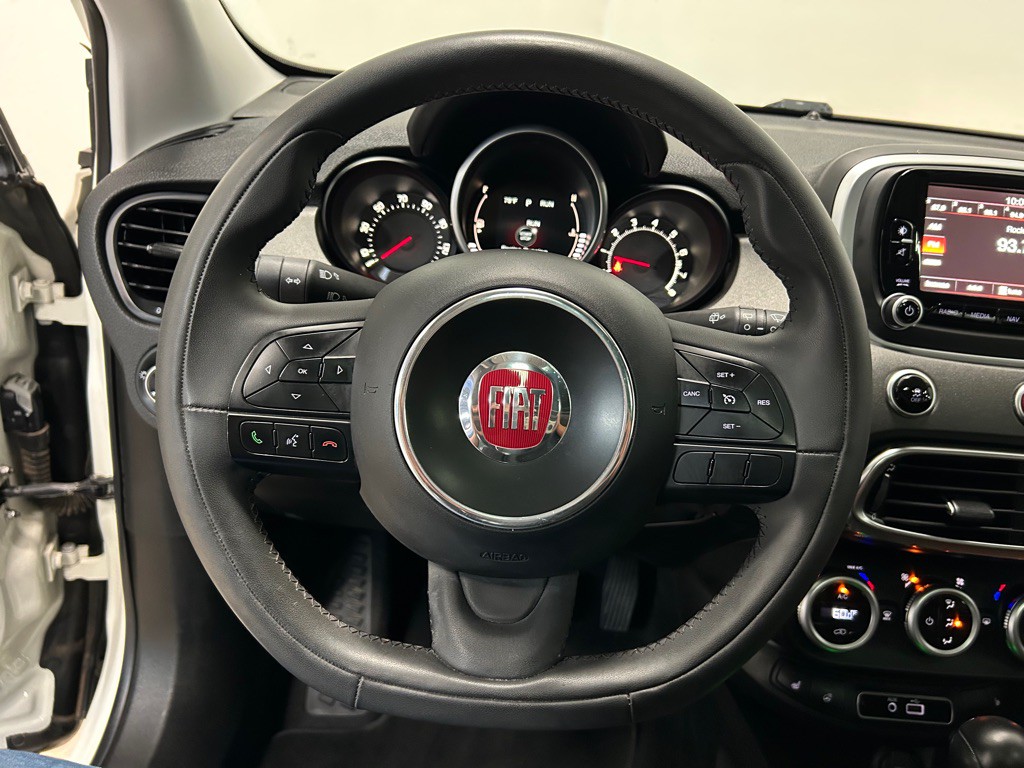 2016 FIAT 500 Image 18