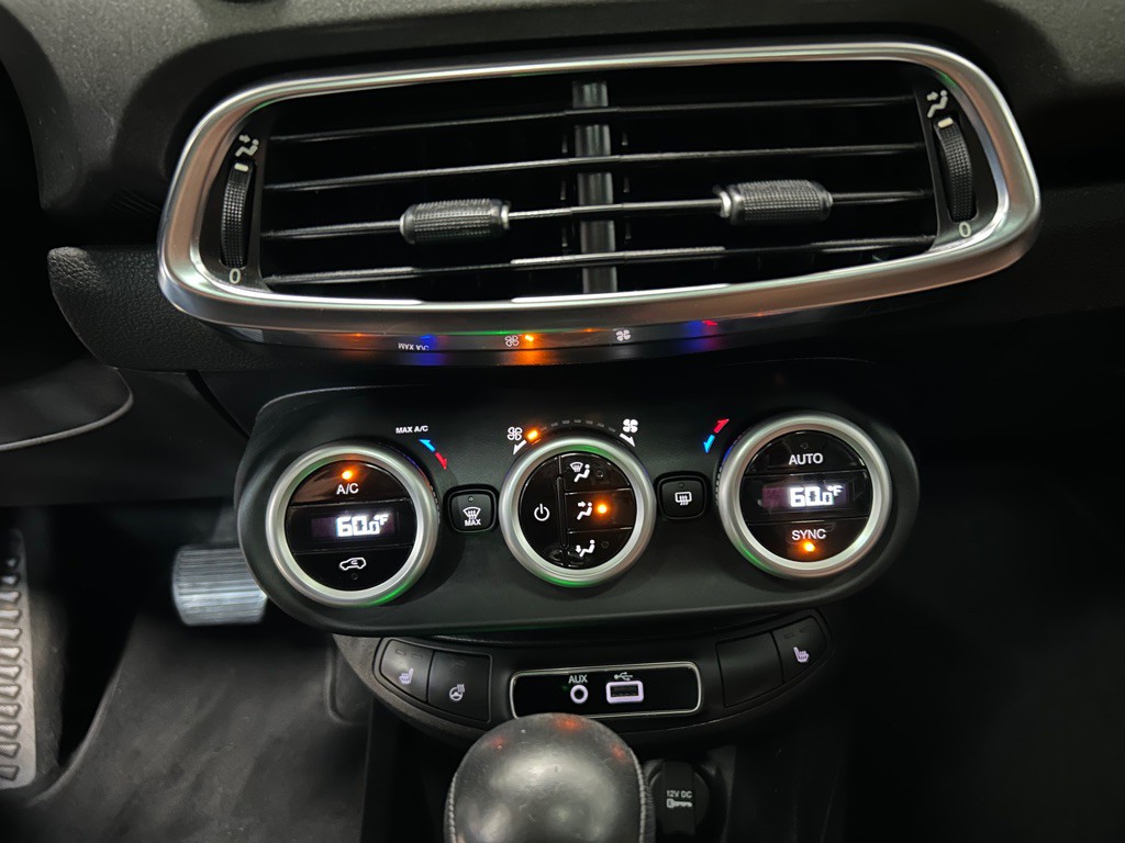 2016 FIAT 500 Image 23