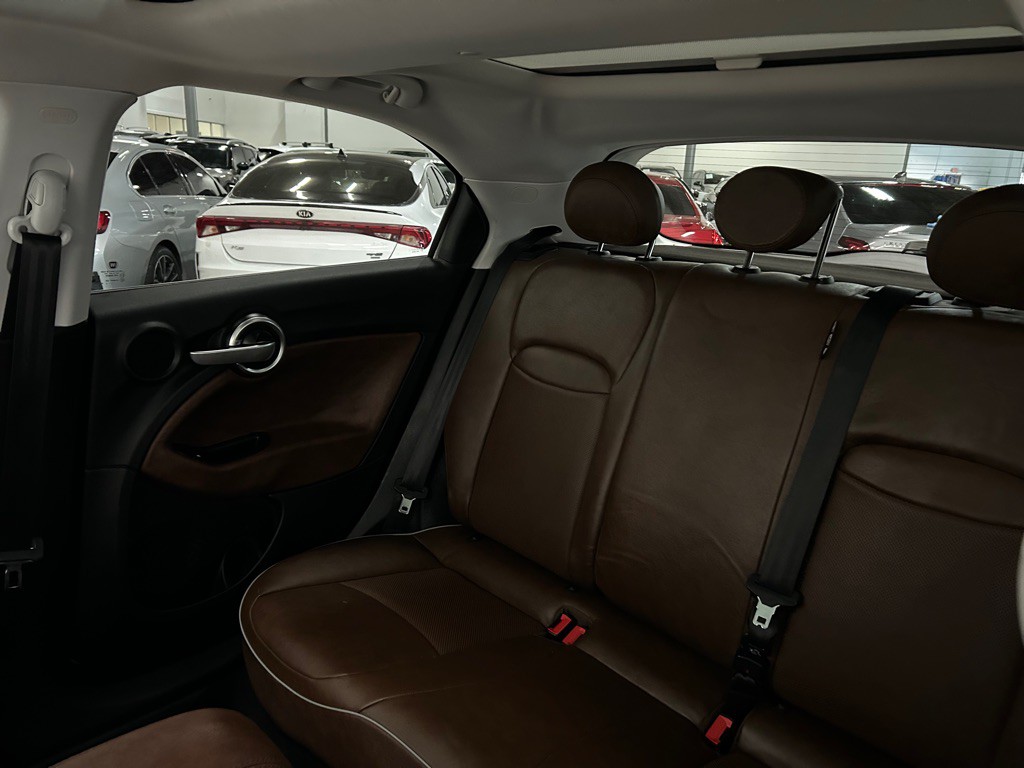 2016 FIAT 500 Image 37