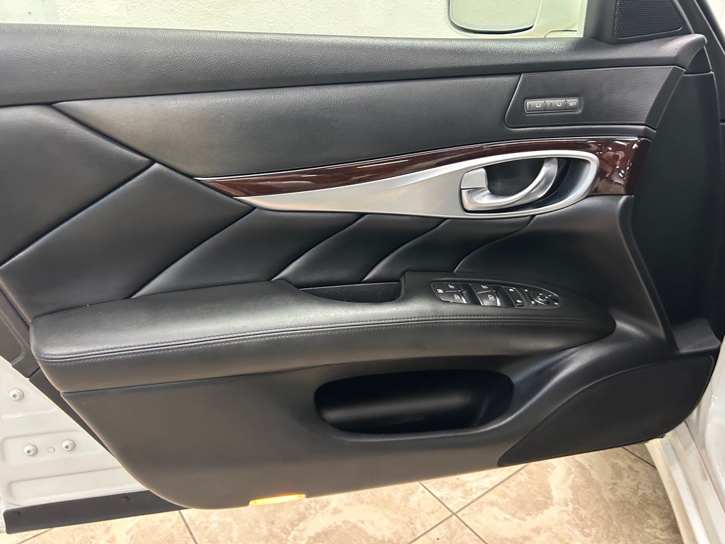 2013 INFINITI M37 Image 14