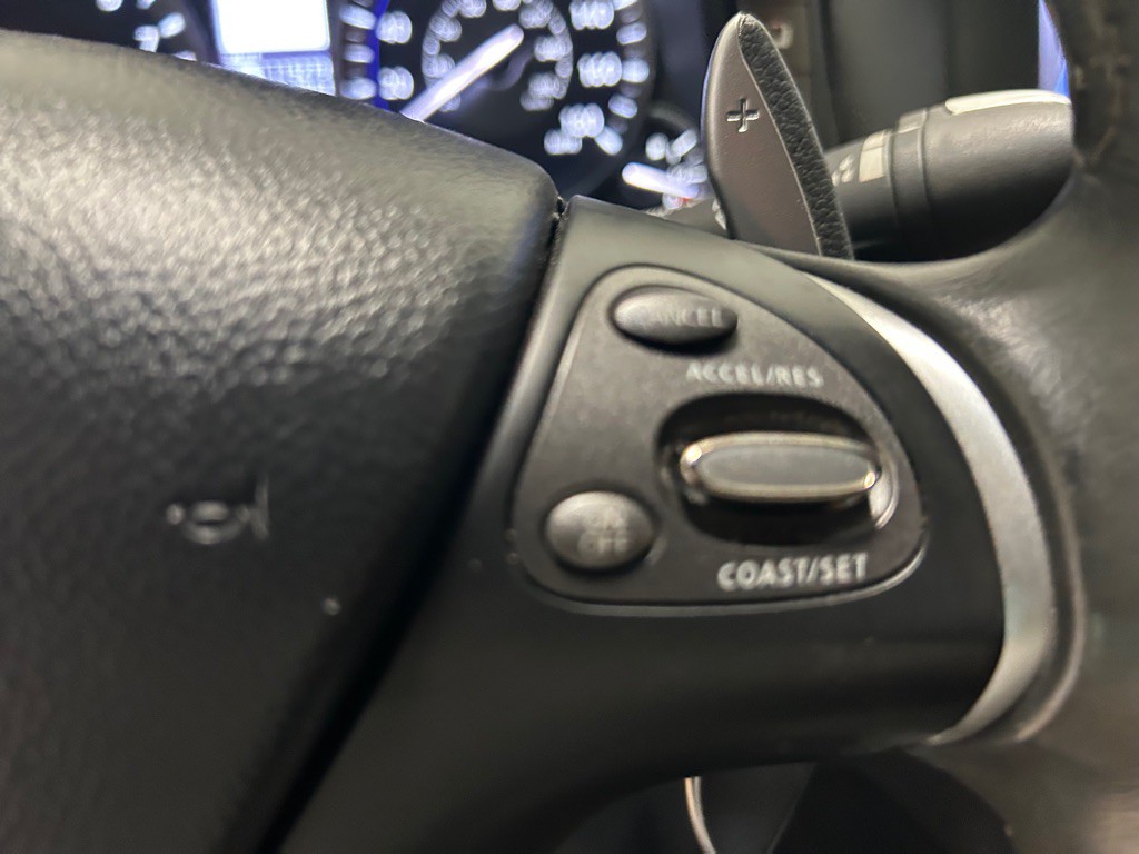 2013 INFINITI M37 Image 19