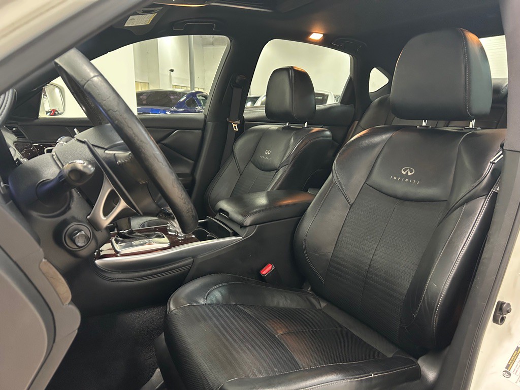 2013 INFINITI M37 Image 27