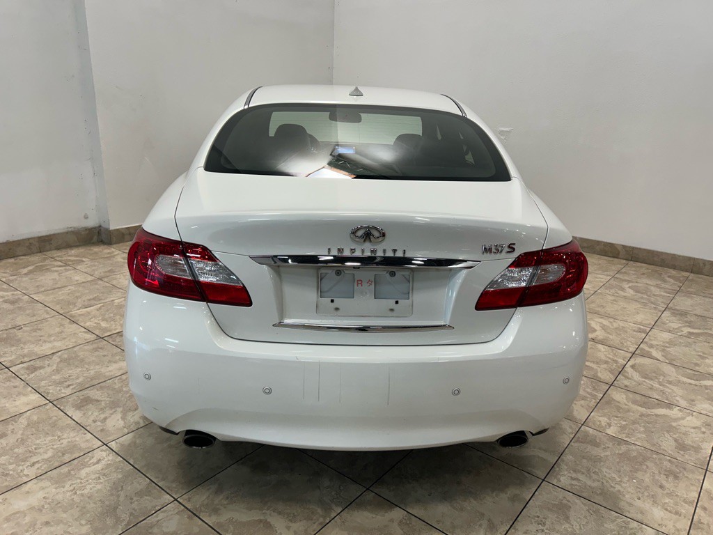 2013 INFINITI M37 Image 8