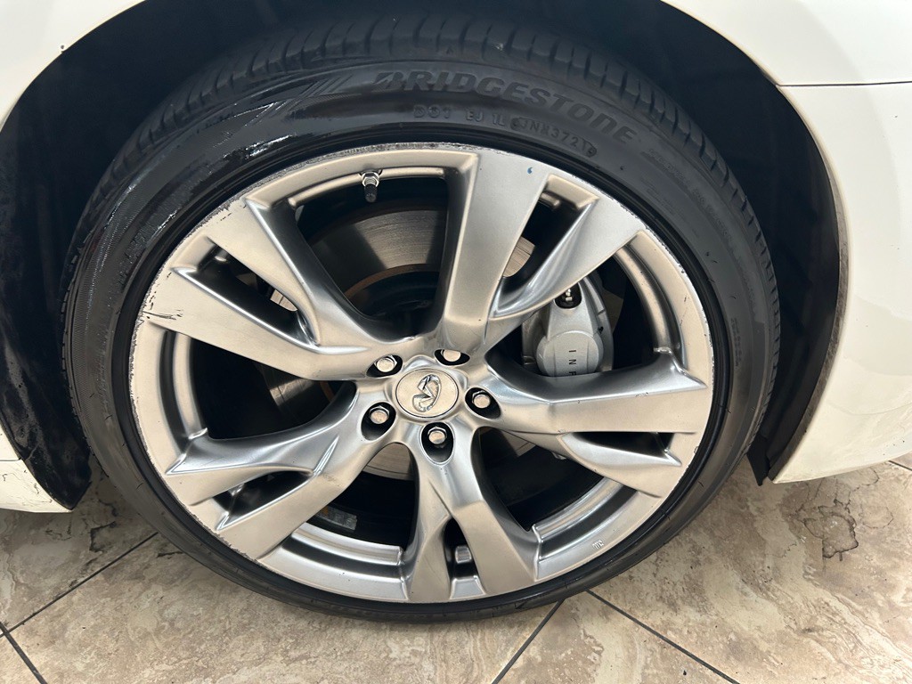 2013 INFINITI M37 Image 12