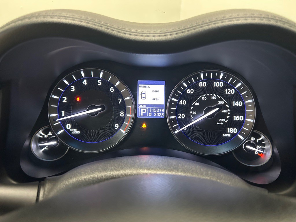 2013 INFINITI M37 Image 16