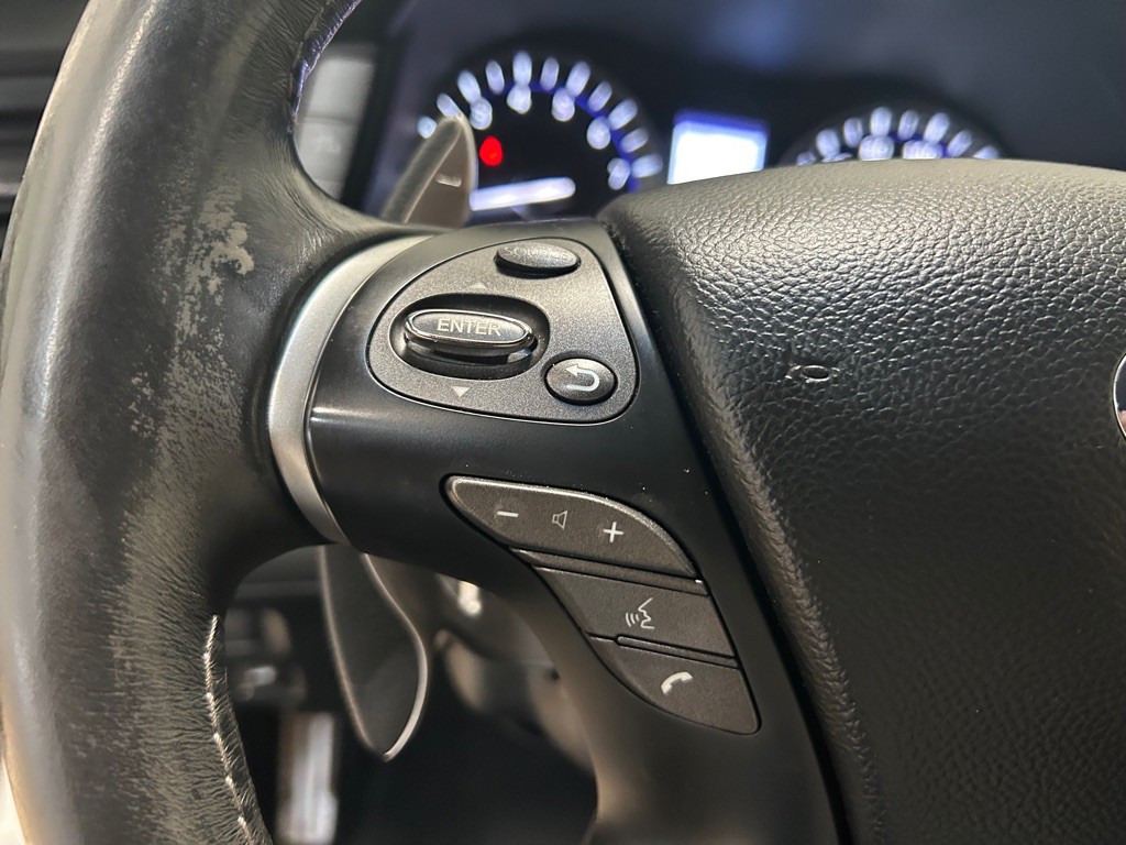 2013 INFINITI M37 Image 18