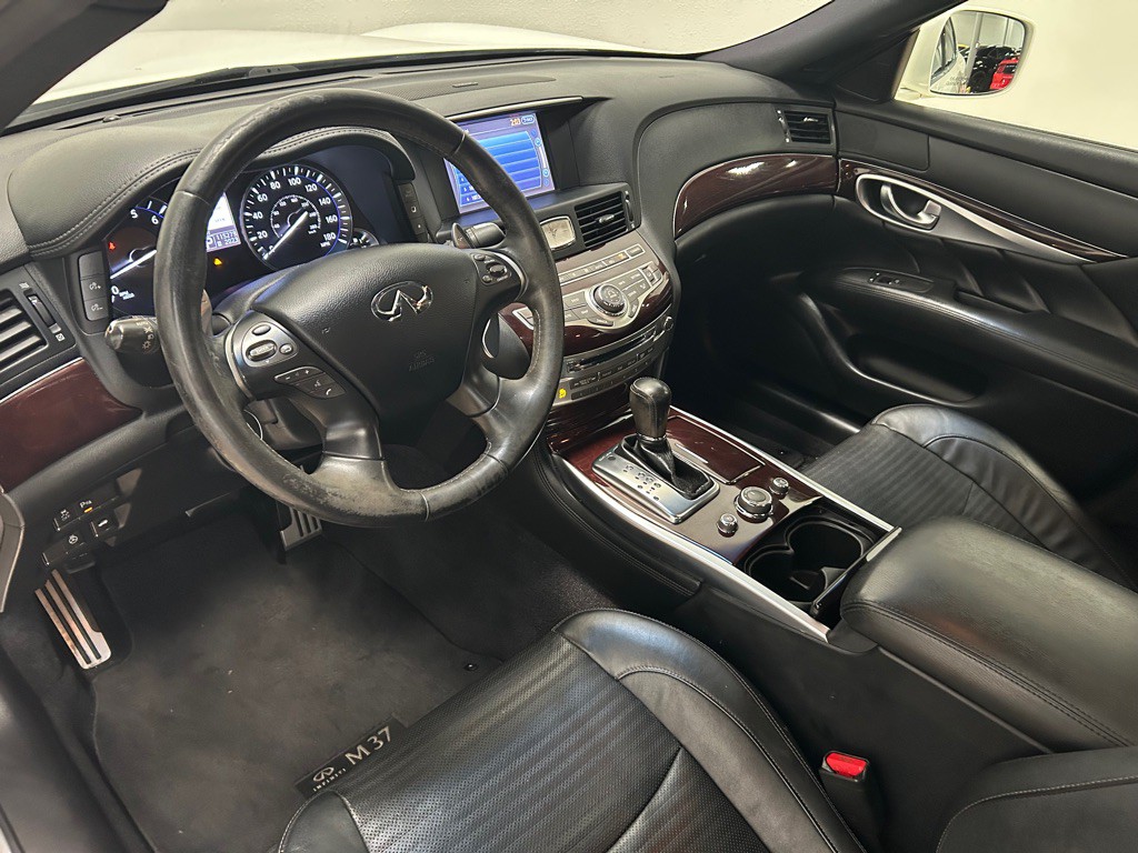 2013 INFINITI M37 Image 26