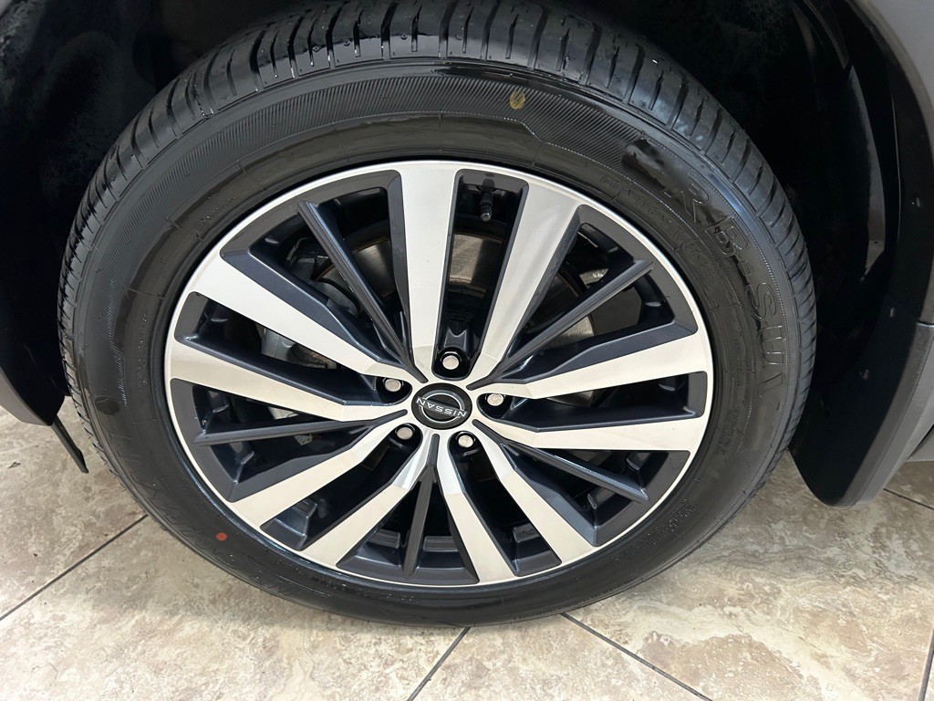 2022 Nissan Pathfinder Image 11