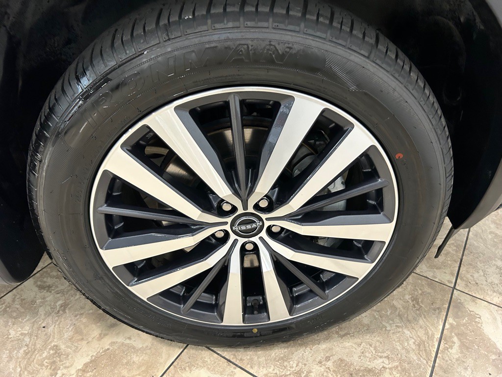 2022 Nissan Pathfinder Image 13
