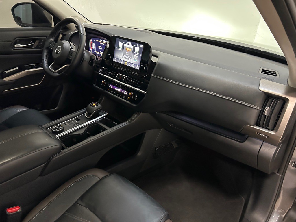 2022 Nissan Pathfinder Image 32