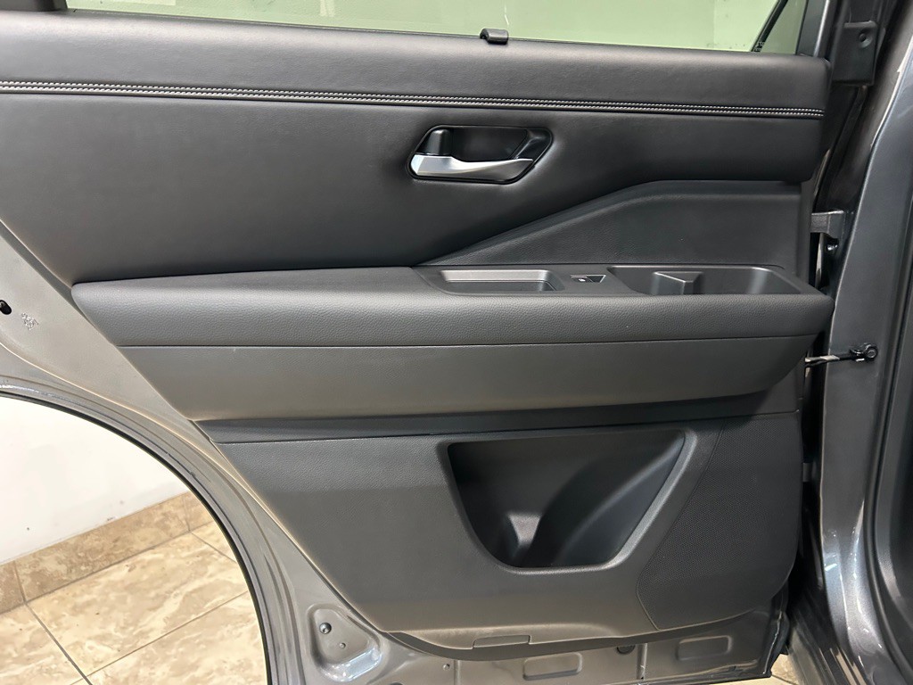 2022 Nissan Pathfinder Image 35