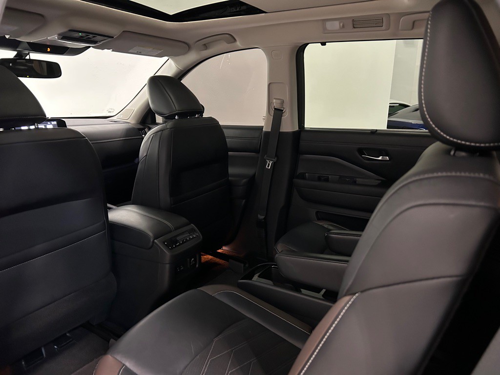 2022 Nissan Pathfinder Image 37
