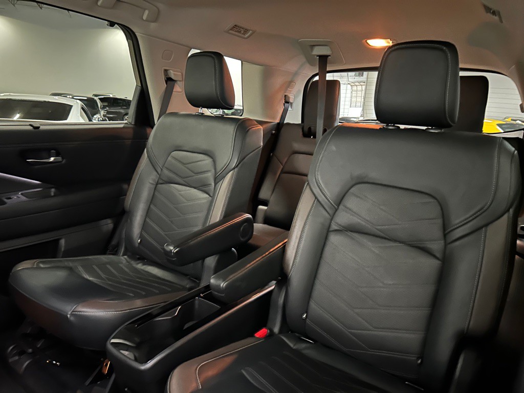 2022 Nissan Pathfinder Image 38