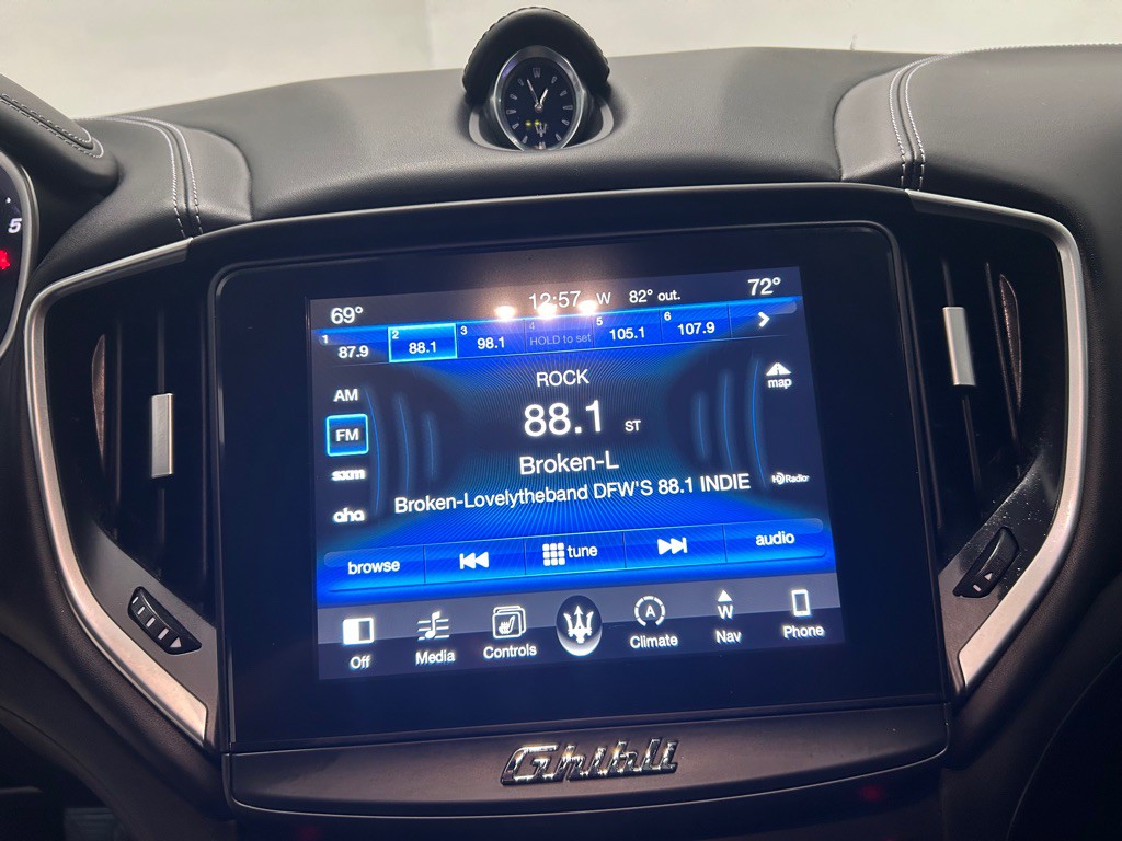 2017 Maserati Ghibli Image 21