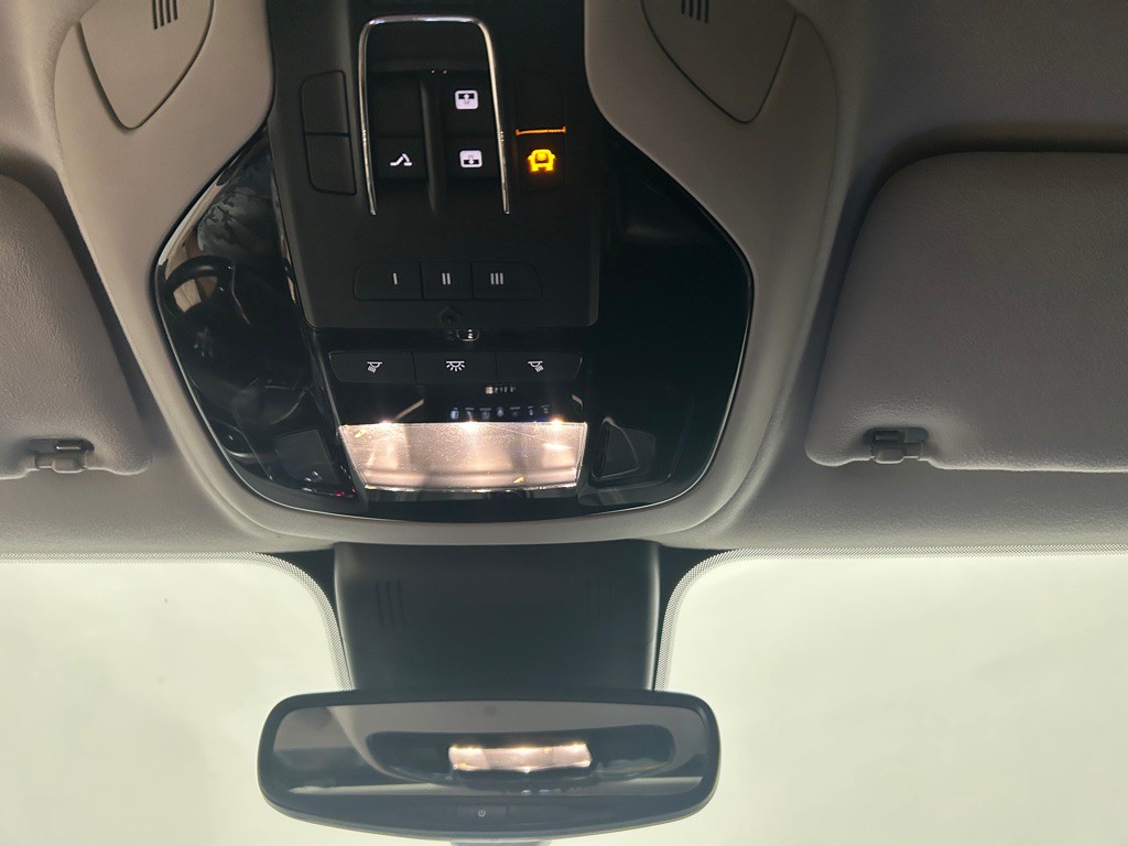 2017 Maserati Ghibli Image 24
