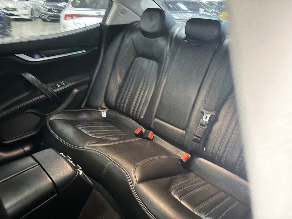 2017 Maserati Ghibli Image 35