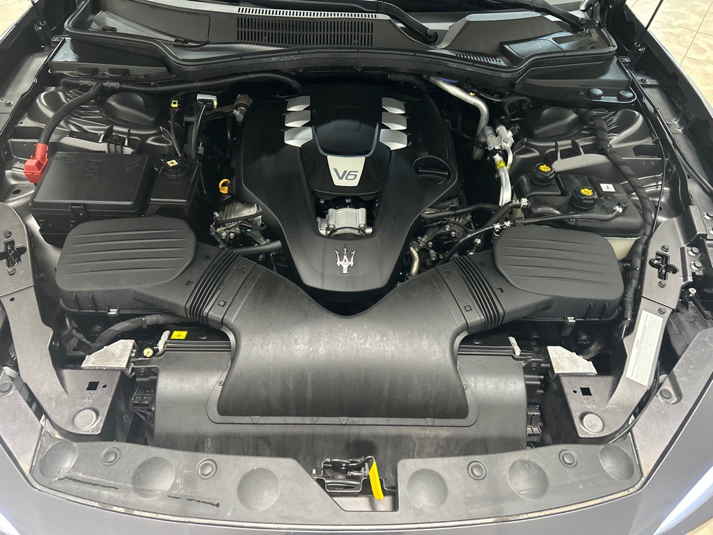 2017 Maserati Ghibli Image 41