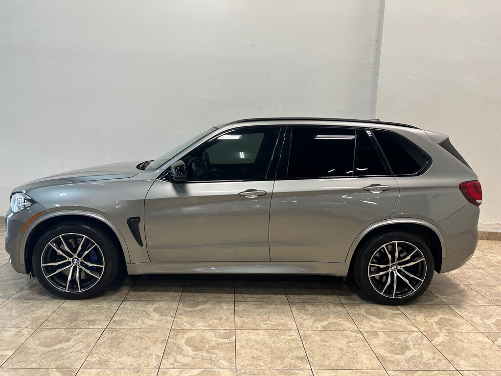 2017 BMW X5 Image 2