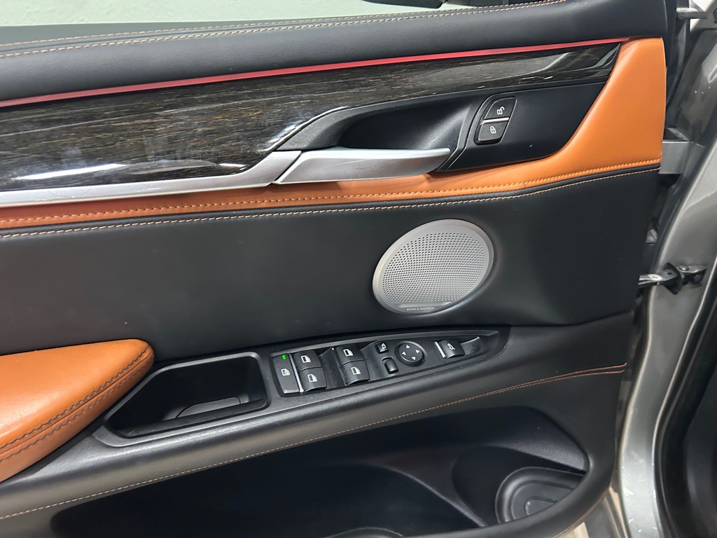 2017 BMW X5 Image 16
