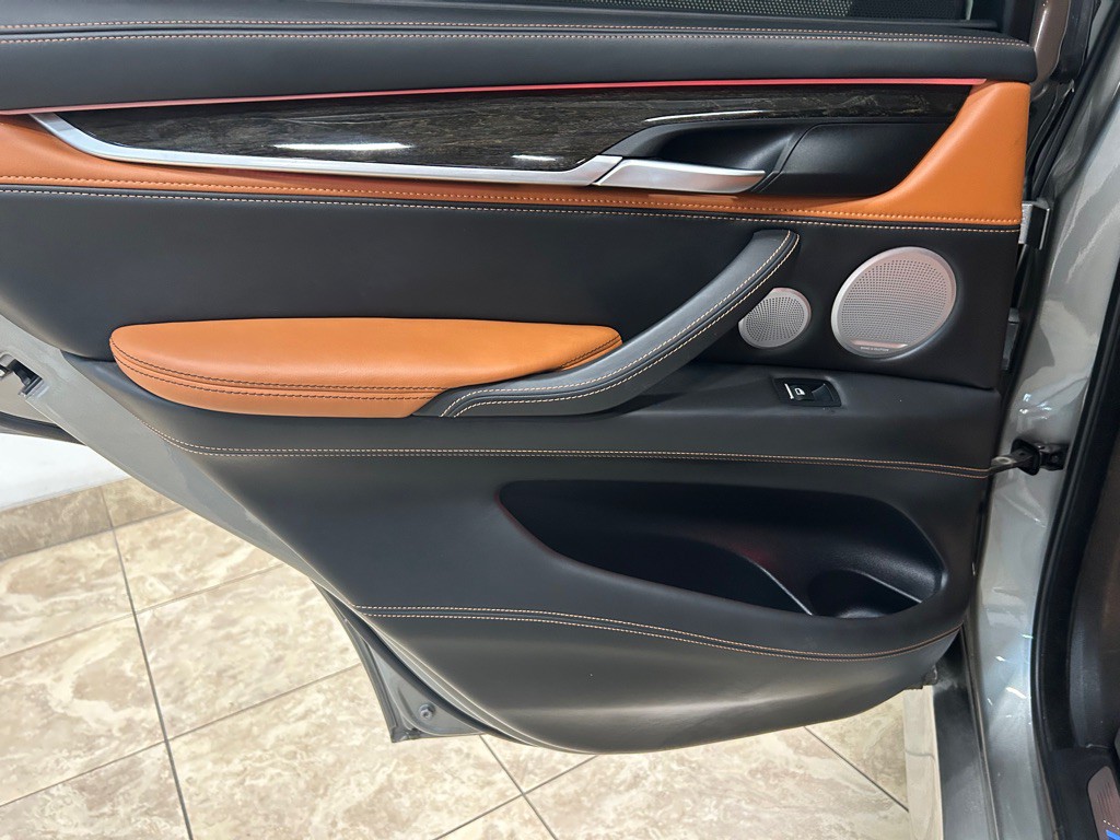 2017 BMW X5 Image 36