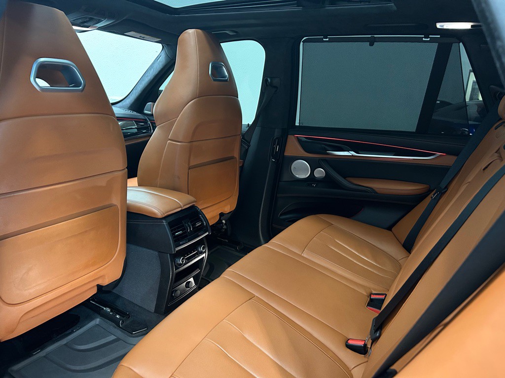2017 BMW X5 Image 38