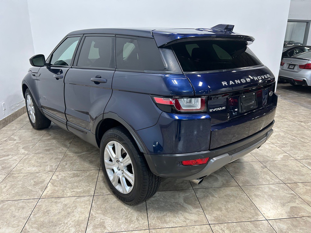 2018 Land Rover Range Rover Evoque Image 9