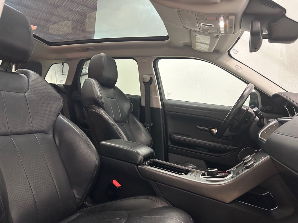 2018 Land Rover Range Rover Evoque Image 24