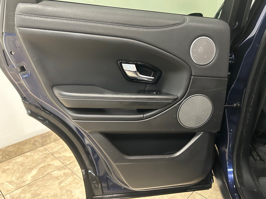 2018 Land Rover Range Rover Evoque Image 31