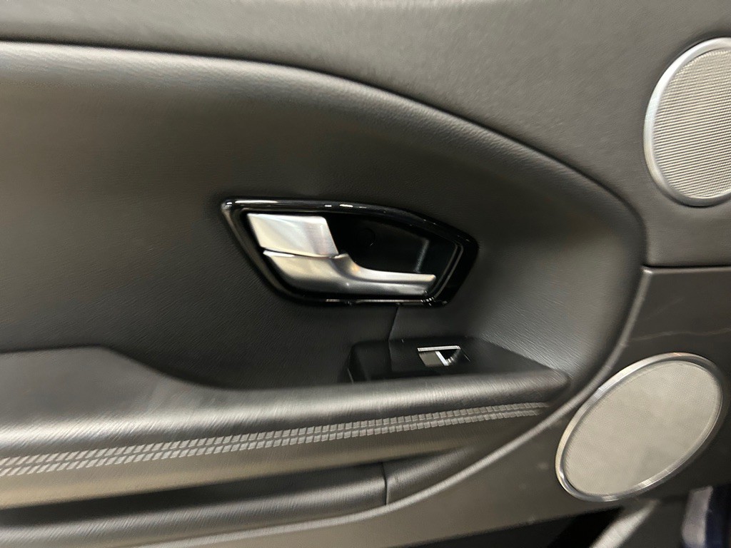 2018 Land Rover Range Rover Evoque Image 32