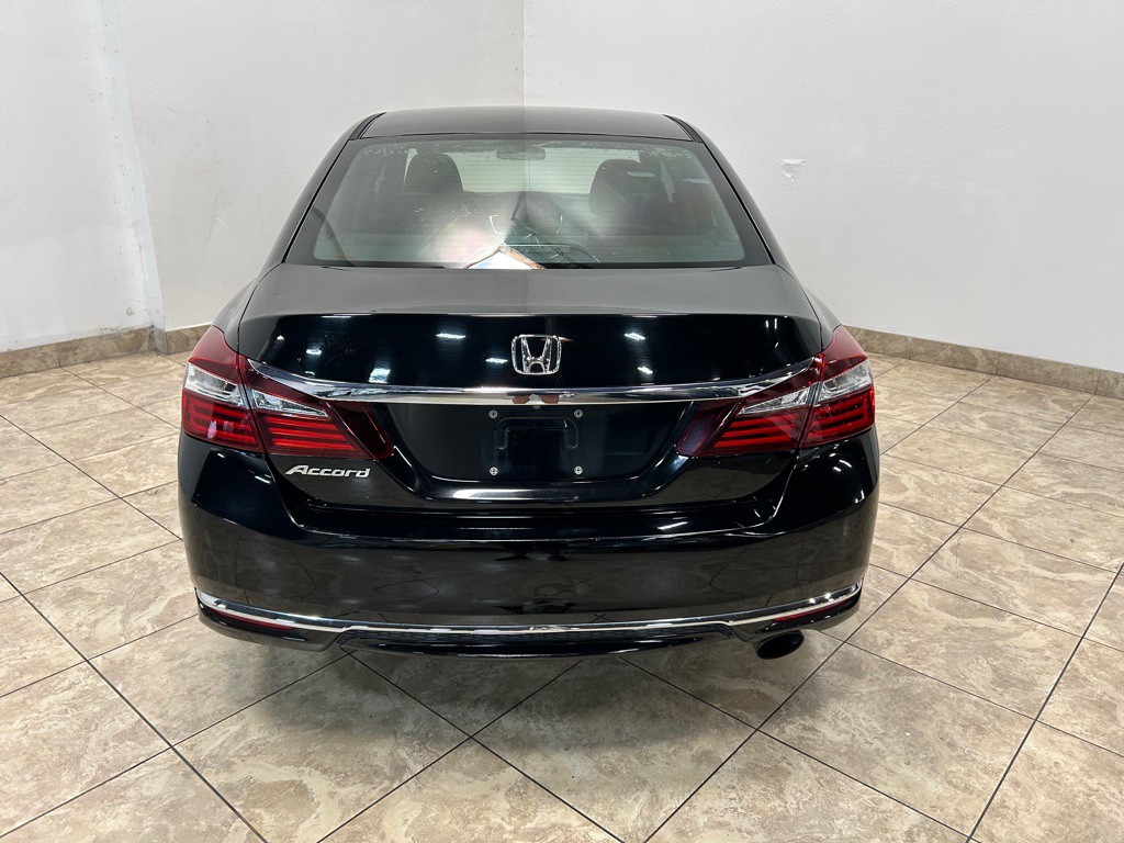 2016 Honda Accord Image 8