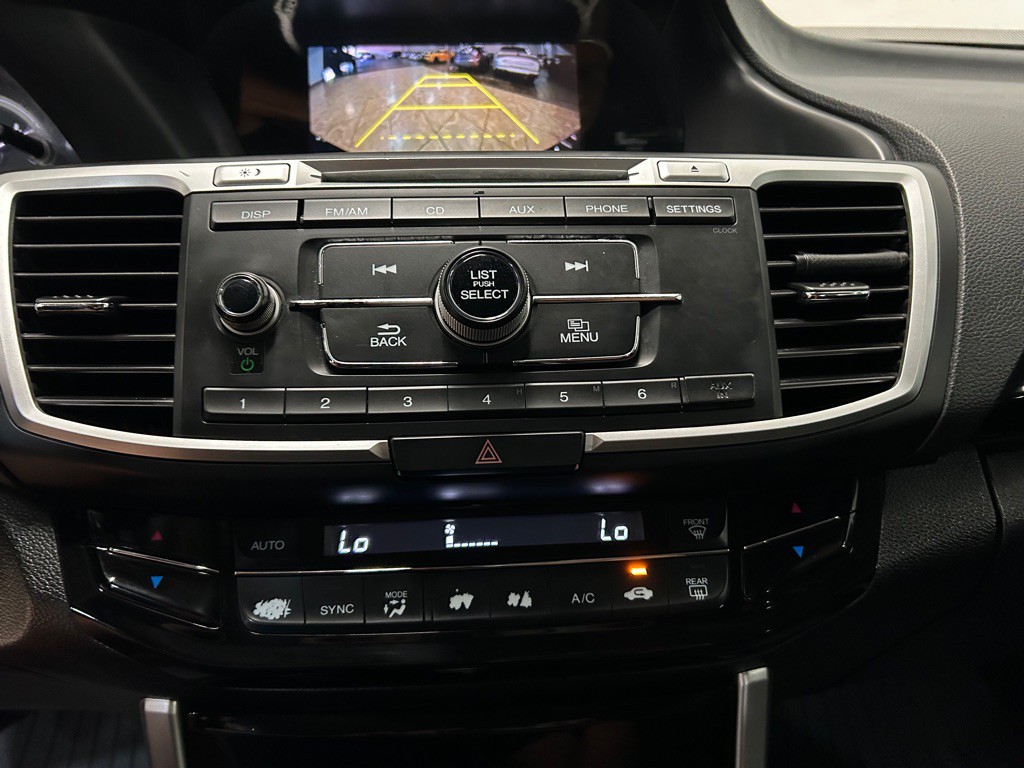 2016 Honda Accord Image 23