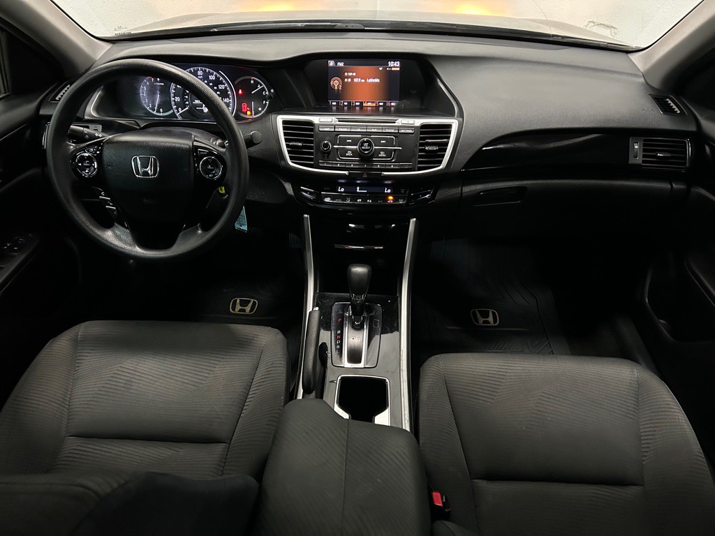 2016 Honda Accord Image 31