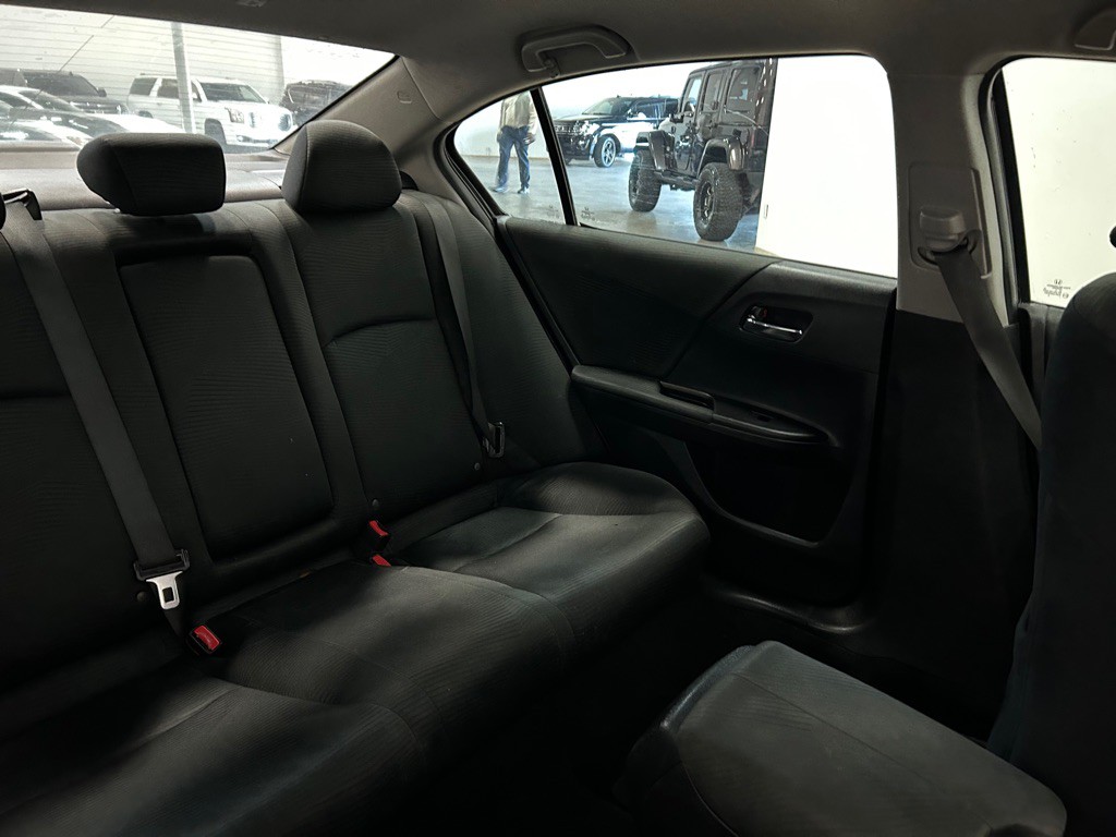 2016 Honda Accord Image 39