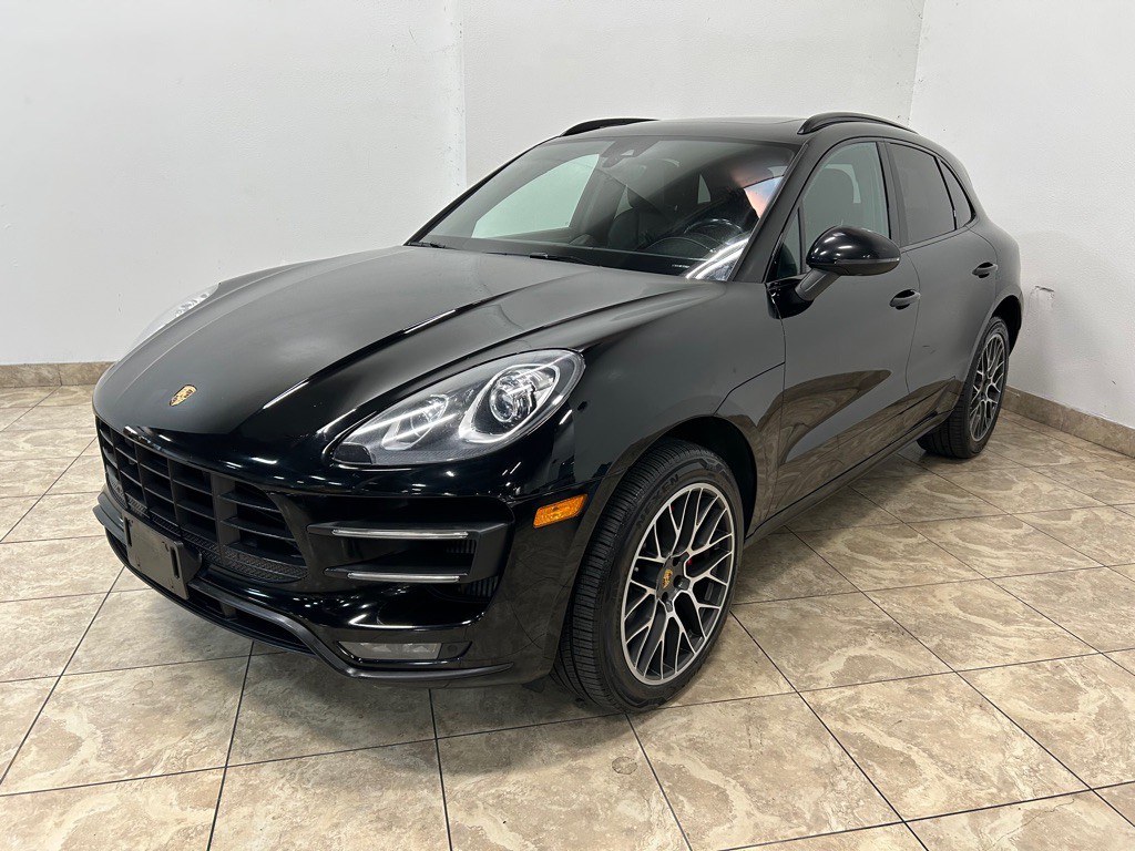 2015 Porsche Macan Image 1
