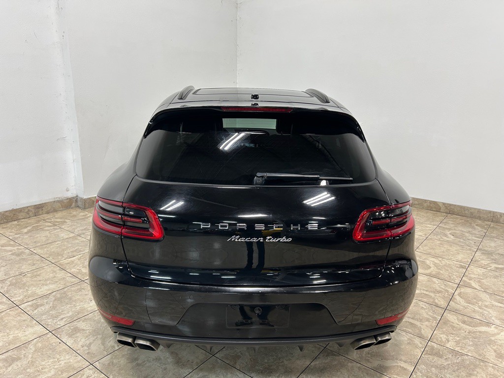 2015 Porsche Macan Image 7