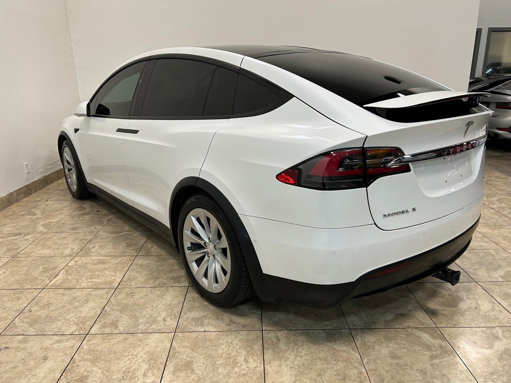 2019 Tesla Model X Image 9
