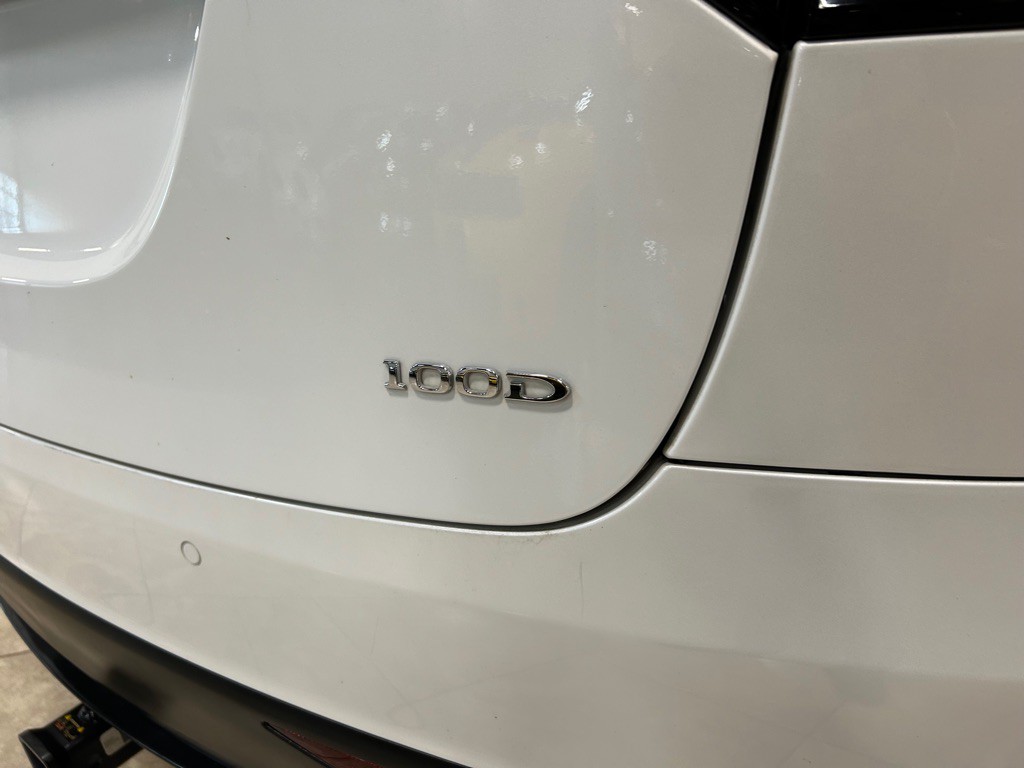 2019 Tesla Model X Image 15