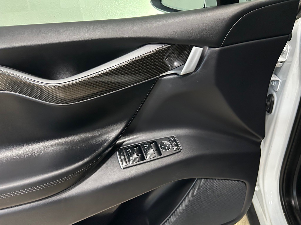 2019 Tesla Model X Image 18
