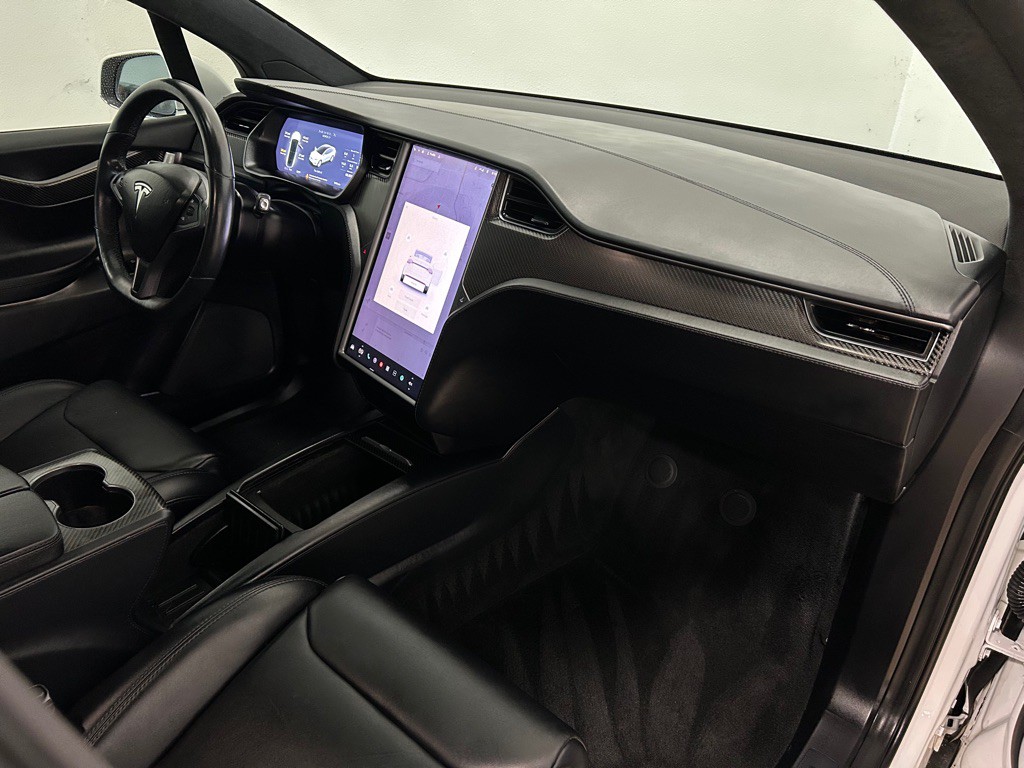 2019 Tesla Model X Image 30